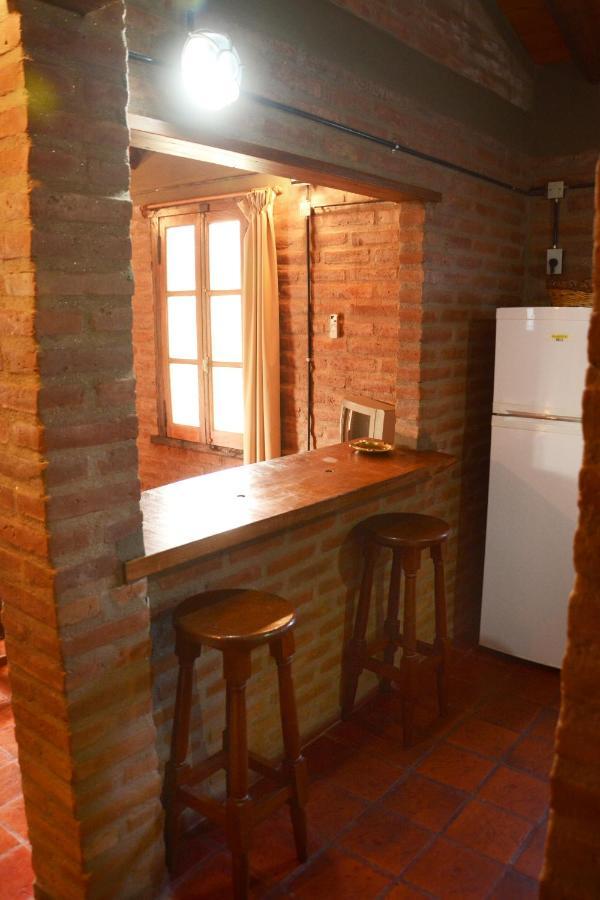 La Toma Complejo De Montana - Cabanas Y Habitaciones En Hosteria Мина Клаверо Екстериор снимка