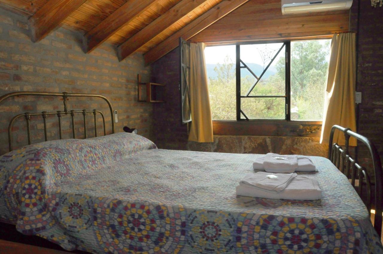 La Toma Complejo De Montana - Cabanas Y Habitaciones En Hosteria Мина Клаверо Екстериор снимка