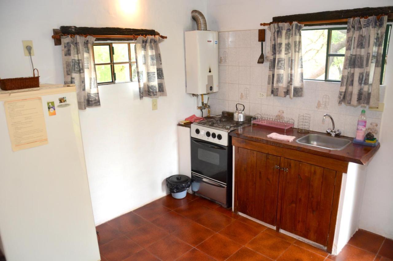 La Toma Complejo De Montana - Cabanas Y Habitaciones En Hosteria Мина Клаверо Екстериор снимка